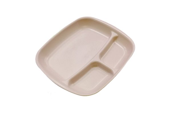 Három részre osztott műanyag tányér - 21x25 cm, barna
